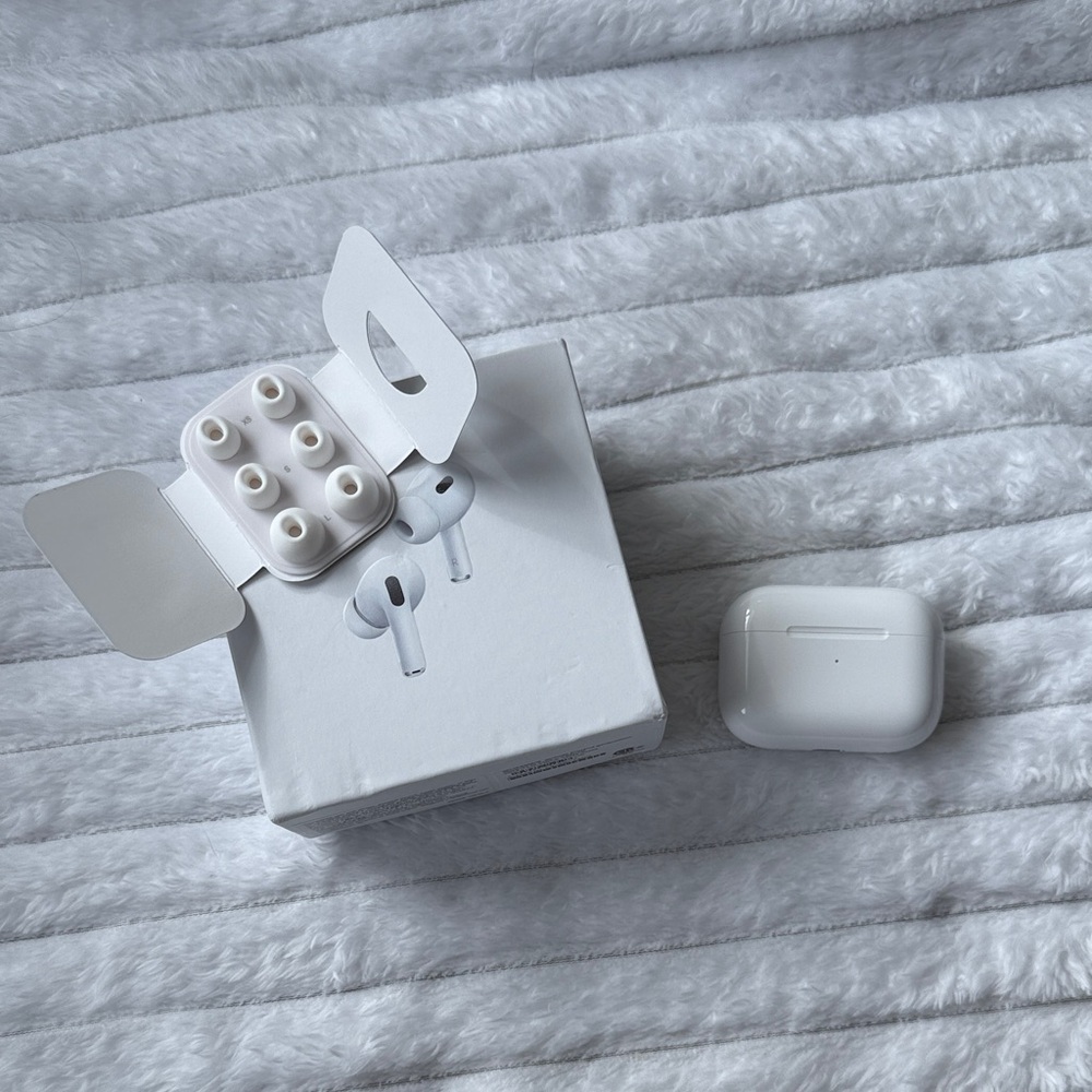 Apple AirPods Pro 2